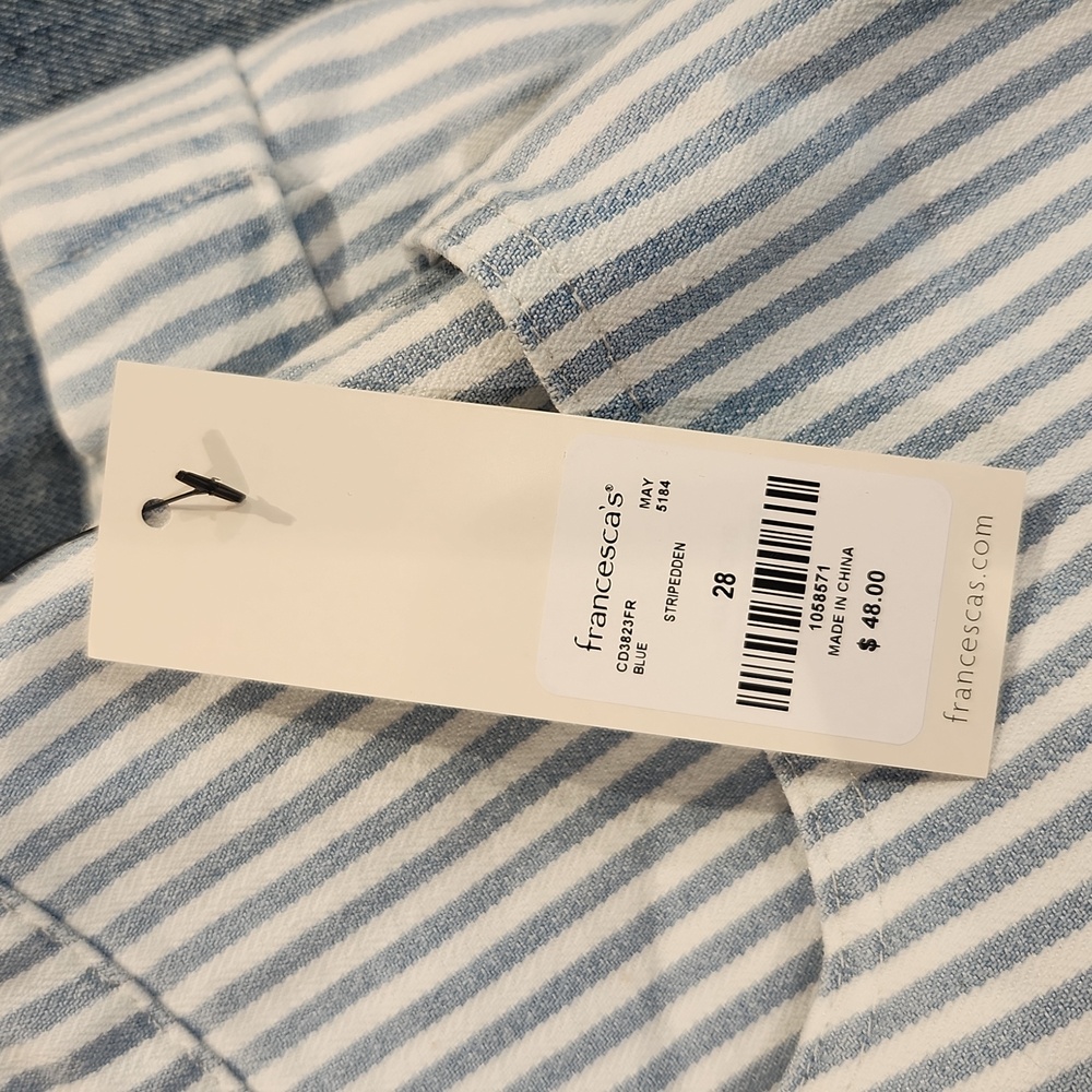 NWT - Seersucker Shorts (size 6) - Picture 2 of 6